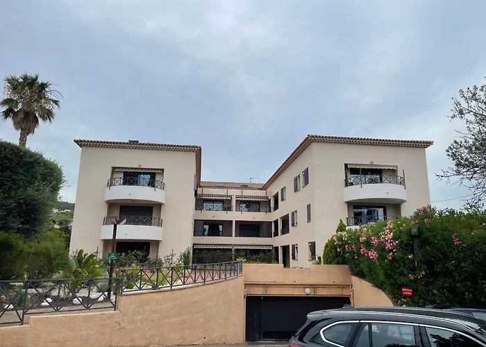 Studio Bandol 4 Couchages Centre Ville Vue Mer