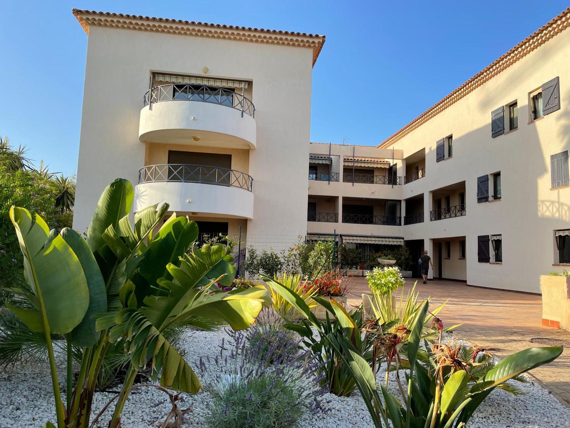 4 Couchages Centre Vue Apartment Bandol