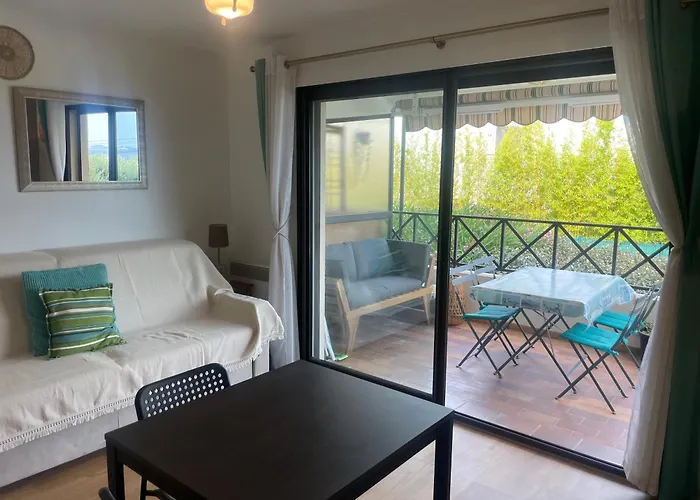 Studio Bandol 4 Couchages Centre Ville Vue Mer
